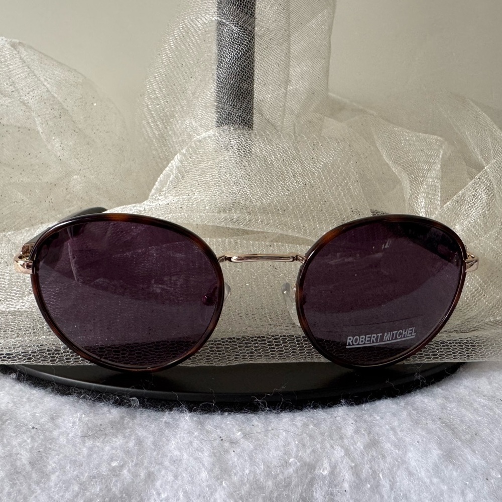 NWT $160 retail Robert Mitchel Aviator Sunglasses